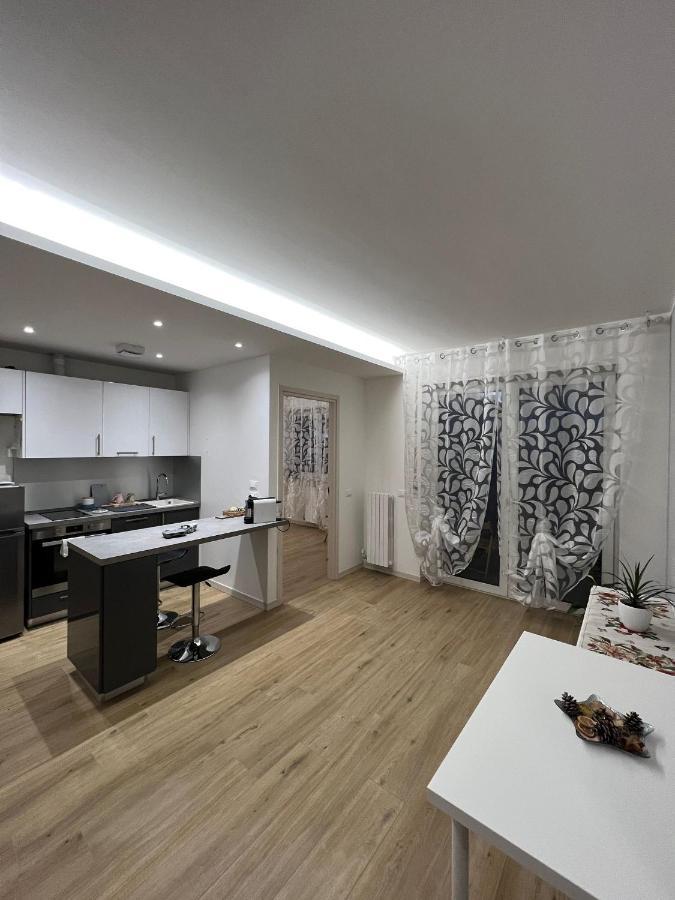 Appartamento Con Due Camere Da Letto E Free Park Verona Exterior foto